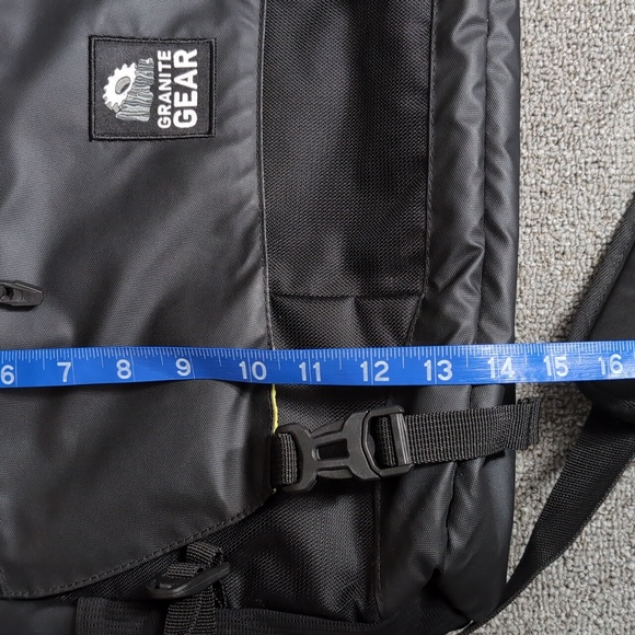 Granite Gear Waterproof Cross-Body Messenger Bag G7063-1 Black NWOT - Picture 16 of 16